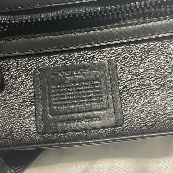 coach academy crossbody and signature canvas - Picture 7 of 7